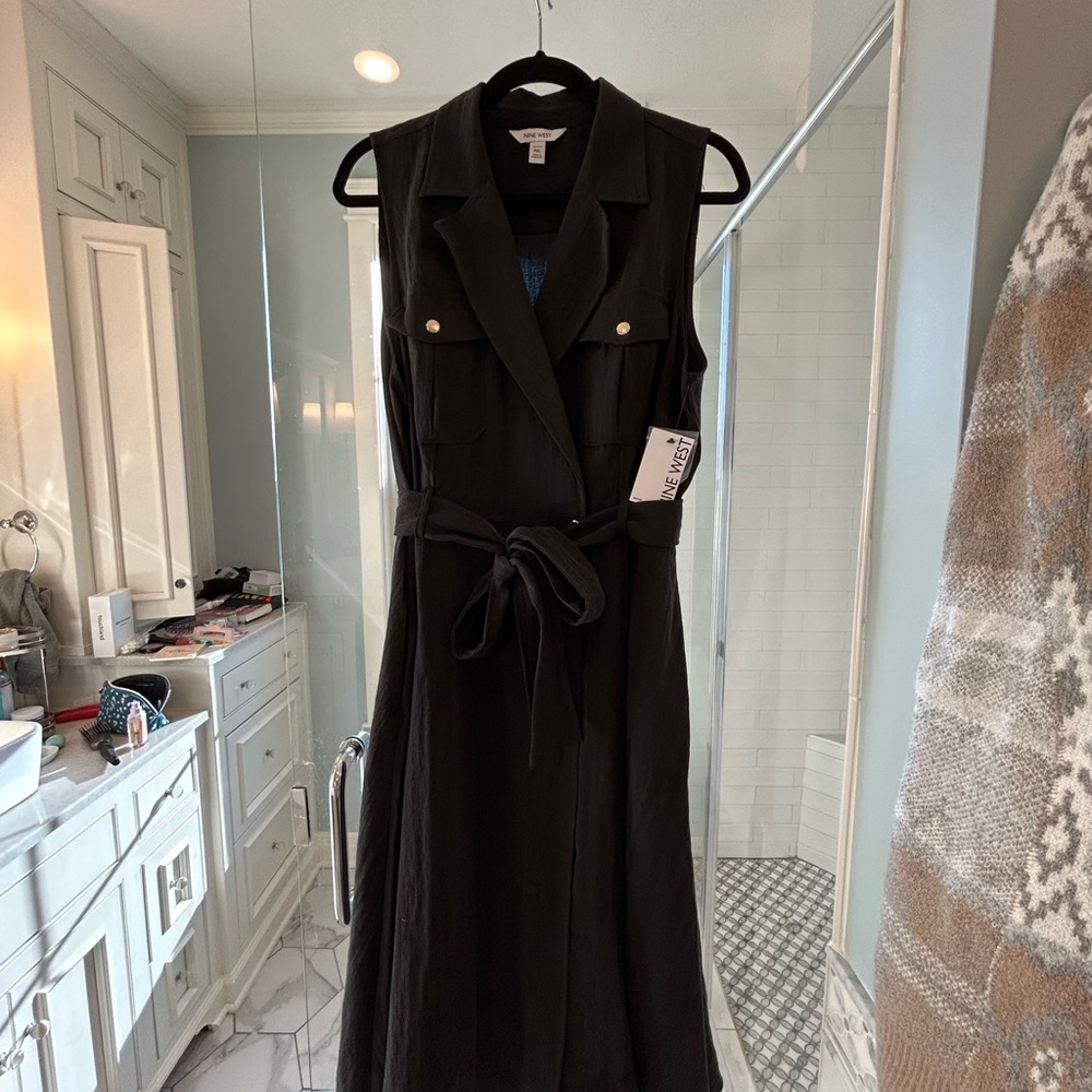 Nine West Black and Gold Sleeveless Dress
